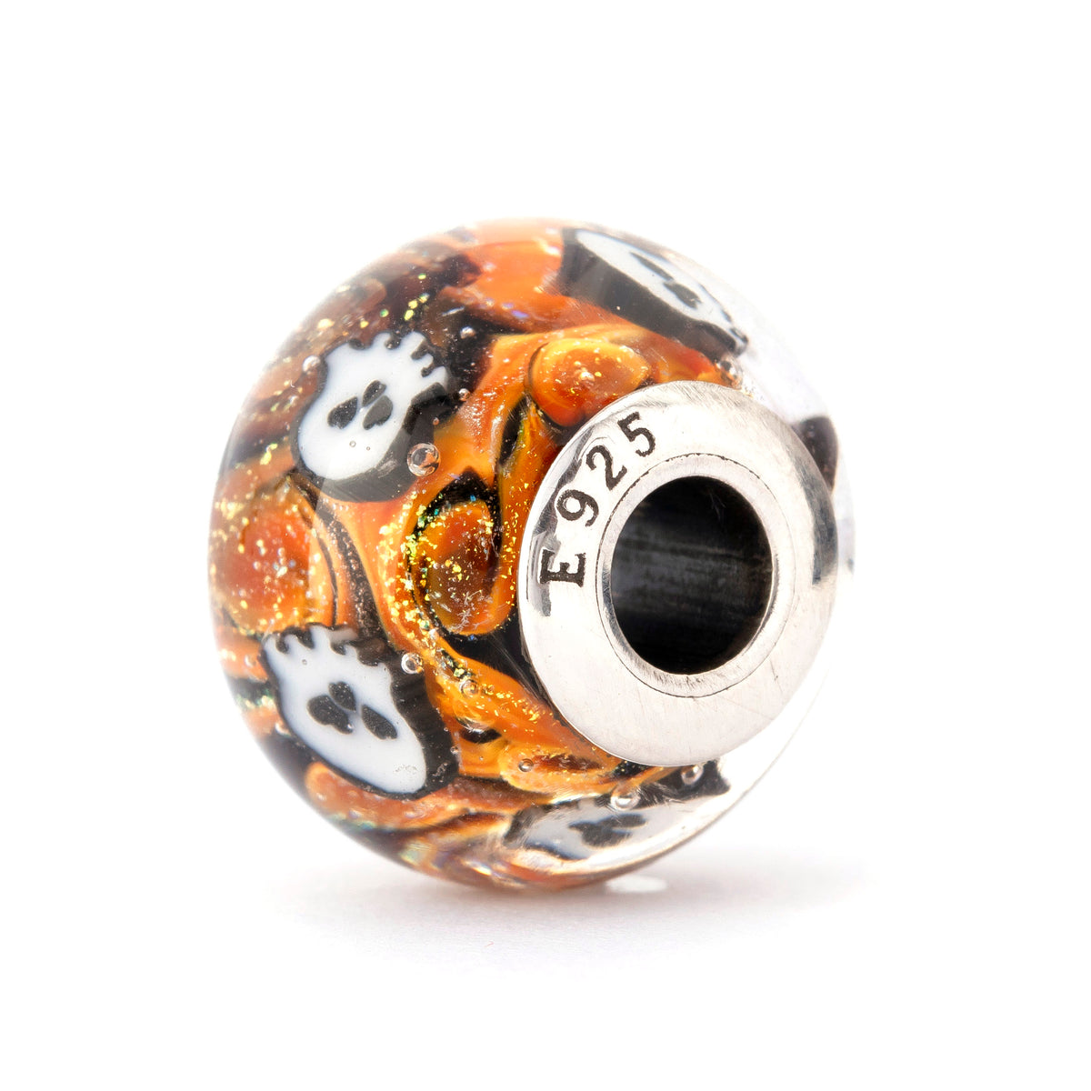 Fire Skulls World — 360° view 25 of 36