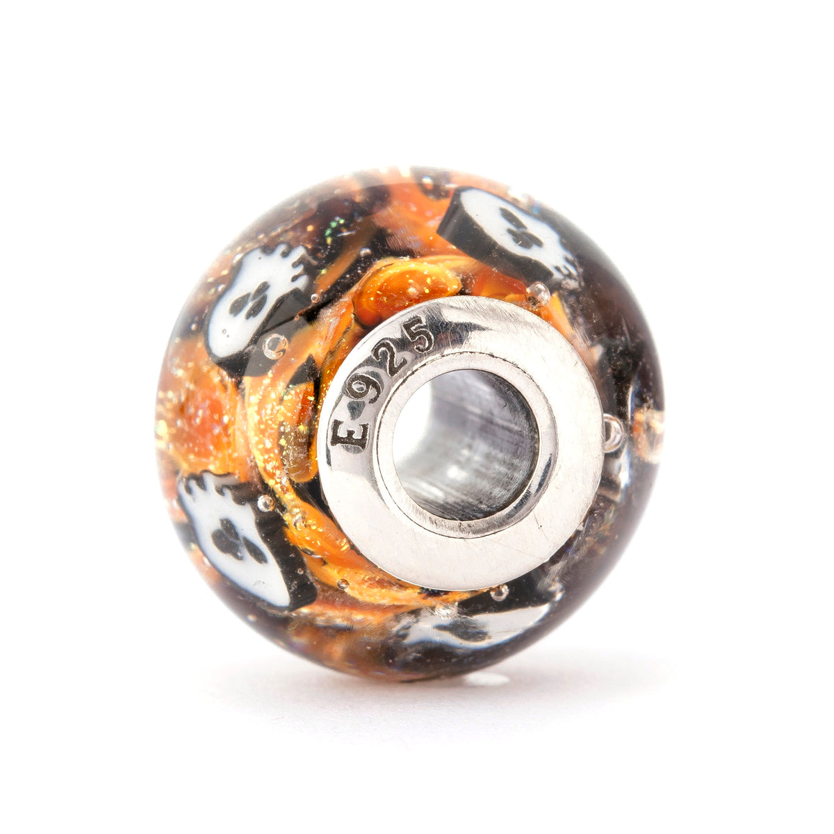 Fire Skulls World — 360° view 27 of 36