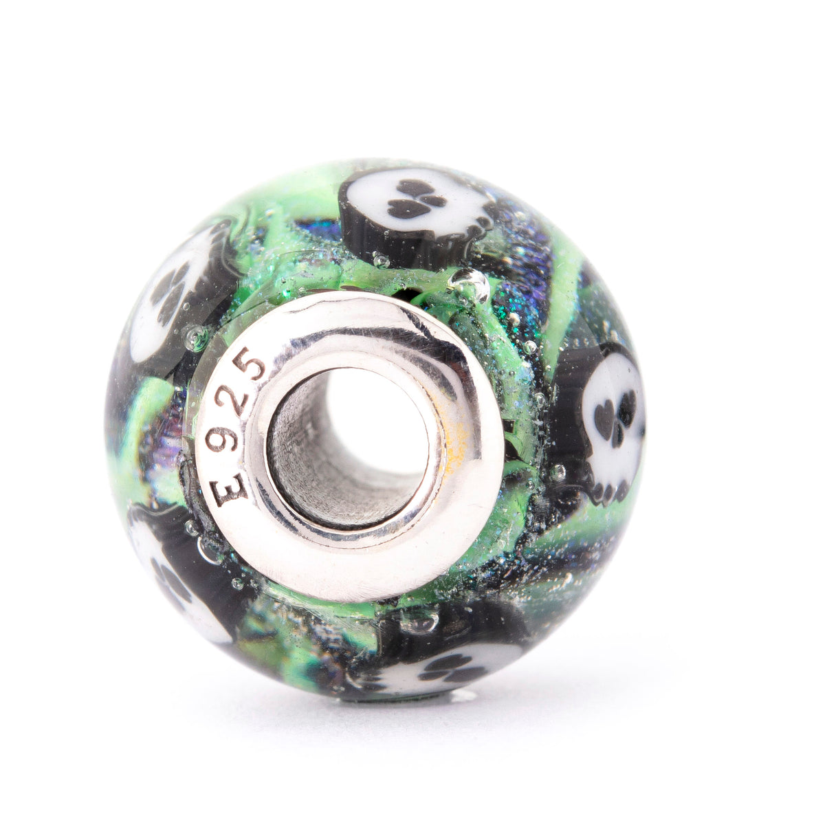 Ghostlight Skulls World — 360° view 29 of 36