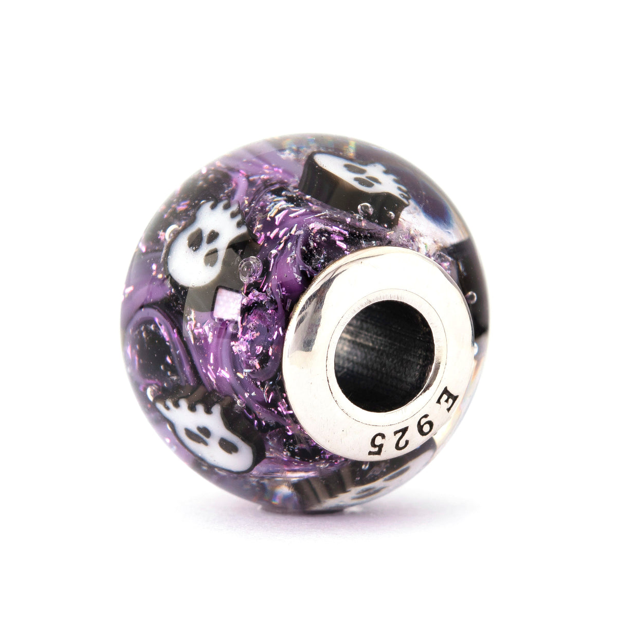 Midnight Skulls World — 360° view 25 of 36